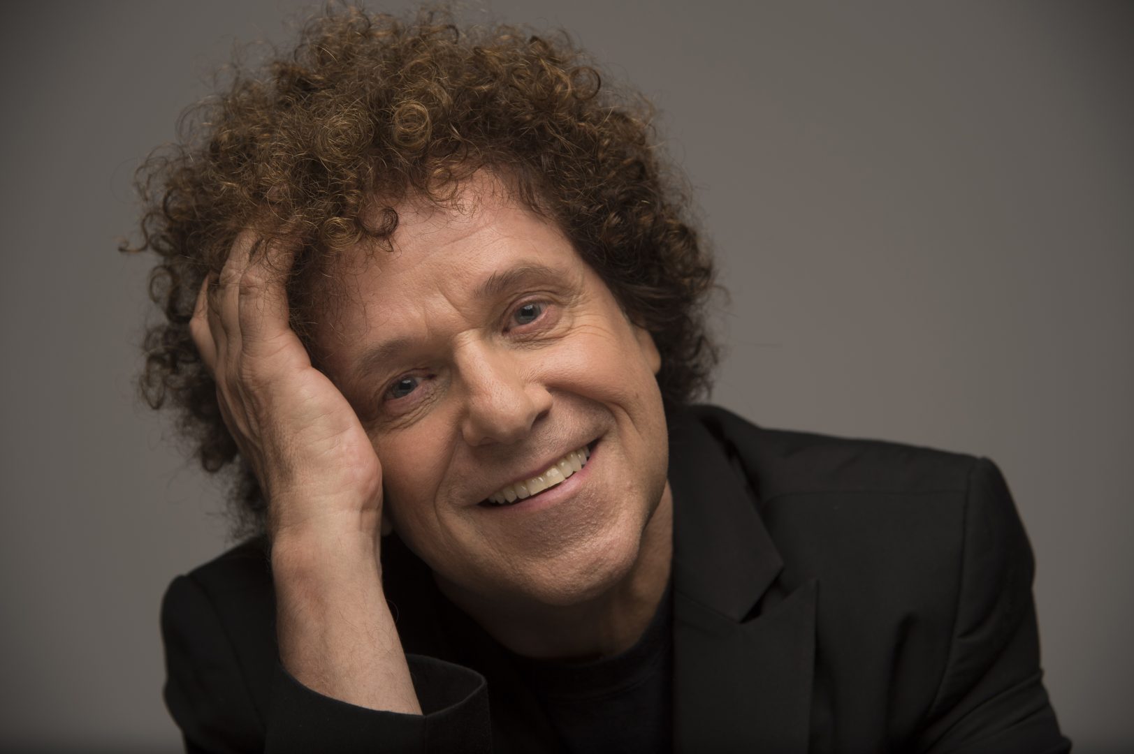 Catch Leo Sayer live in Hervey Bay